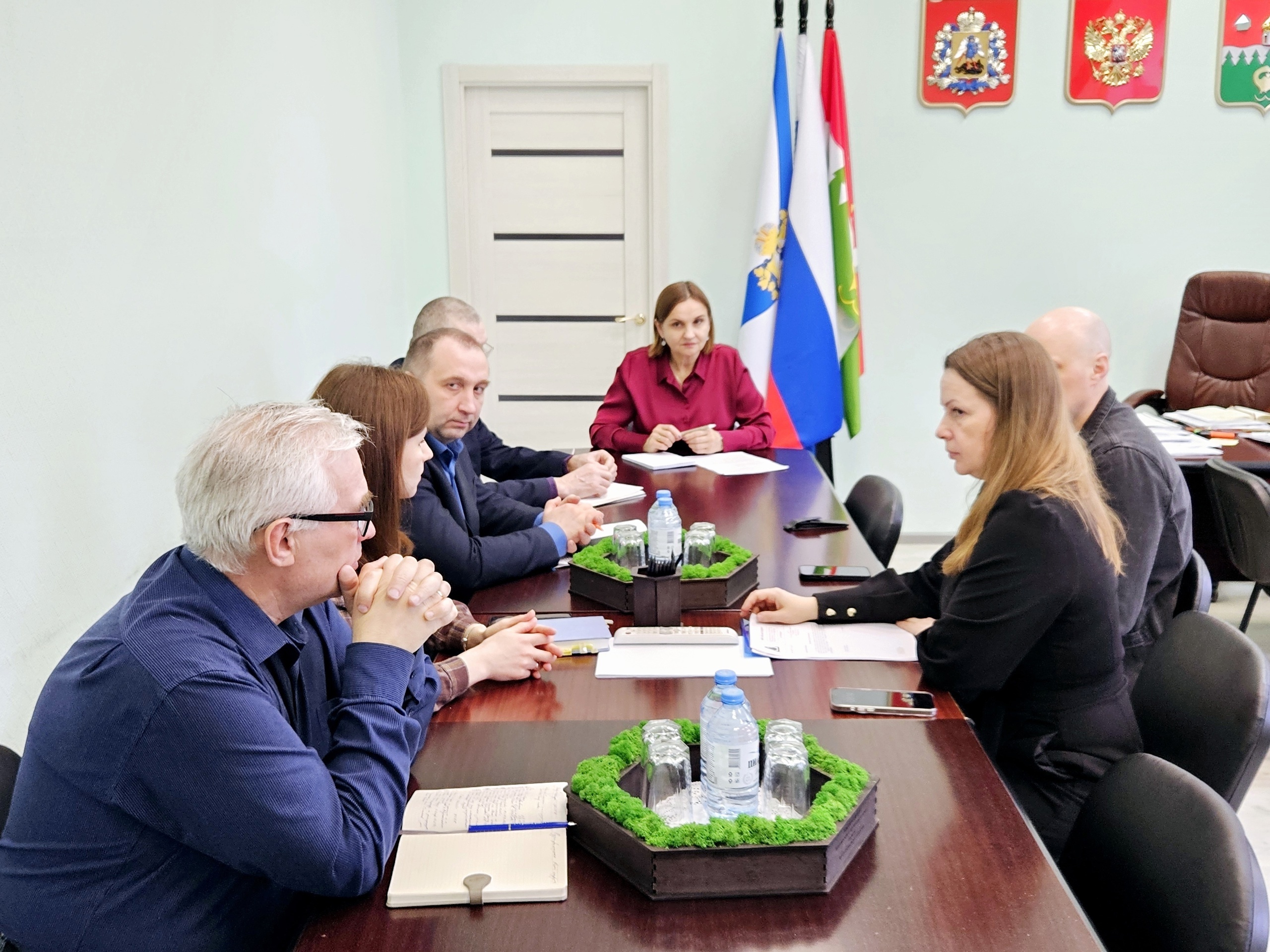 Татьяна Сергеева с руководством ООО «Котласгазсервис» обсудили перспективы газификации округа.