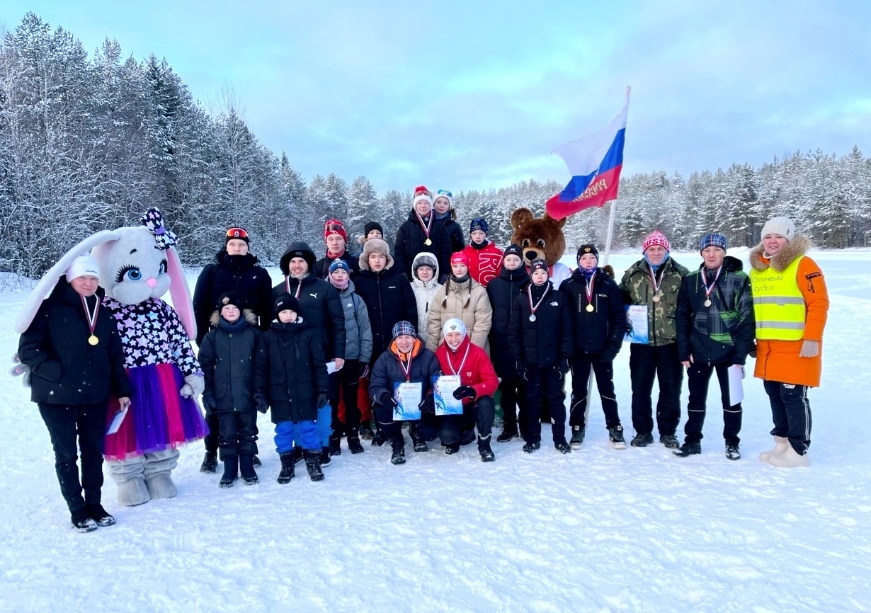 14 декабря, несмотря на морозную погоду, в поселке Шипицыно прошло Открытие лыжного сезона 2024-2025.