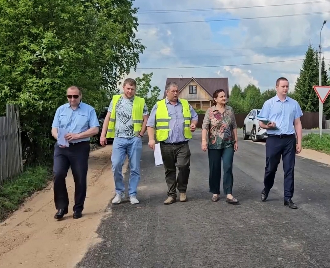 В поселке Шипицыно завершен ремонт автомобильной дороги по улице Красноармейской.